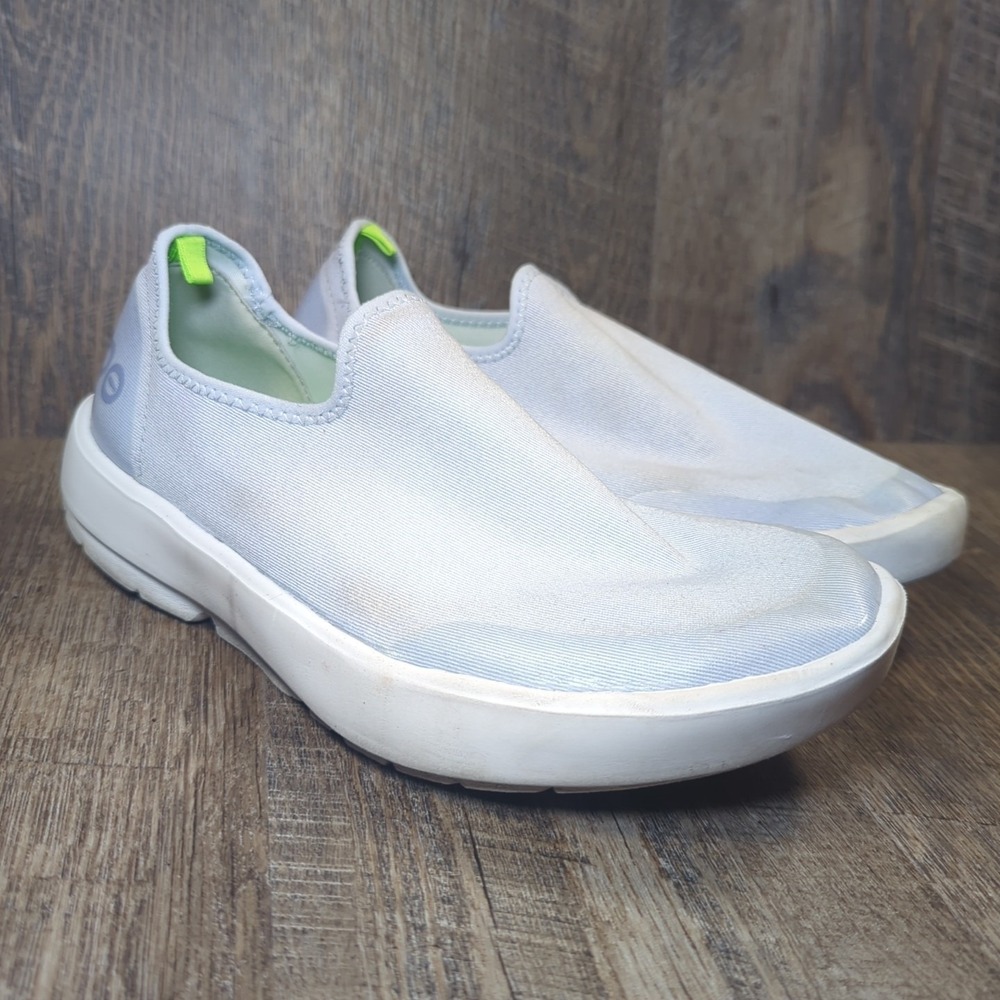 Oofos Womens OOMG Eezee Low Size 8.5 Blue White Lightweight Comfort Shoes **READ